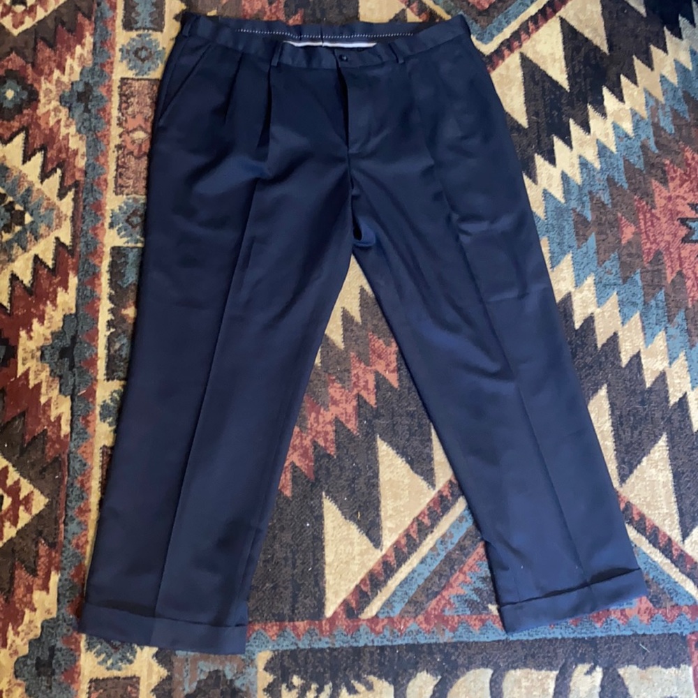 VAN HEUSEN BRAND NEW BLACK DRESS PANTS